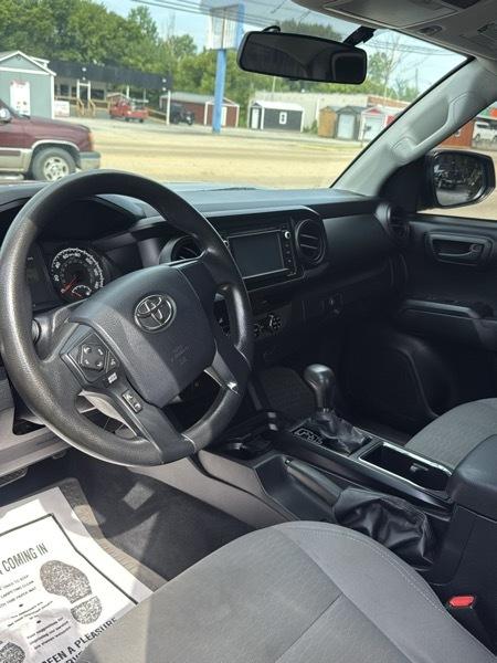 Toyota Tacoma SR5 Access Cab I4 6AT 4WD 2017