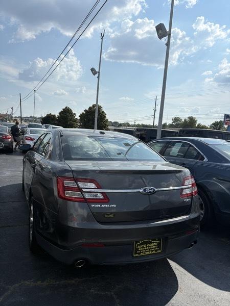 Ford Taurus SEL FWD 2013