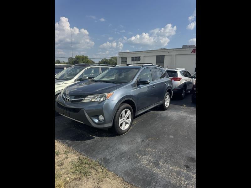 Toyota RAV4 XLE AWD 2013