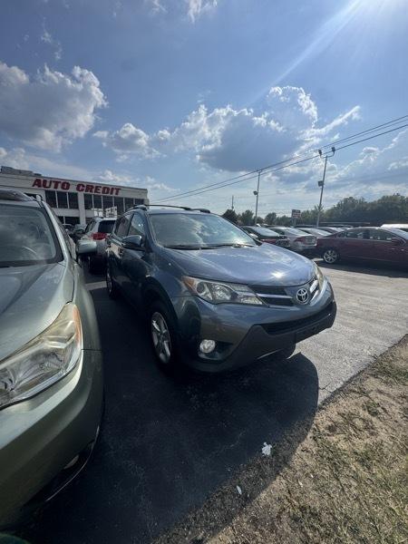 Toyota RAV4 XLE AWD 2013
