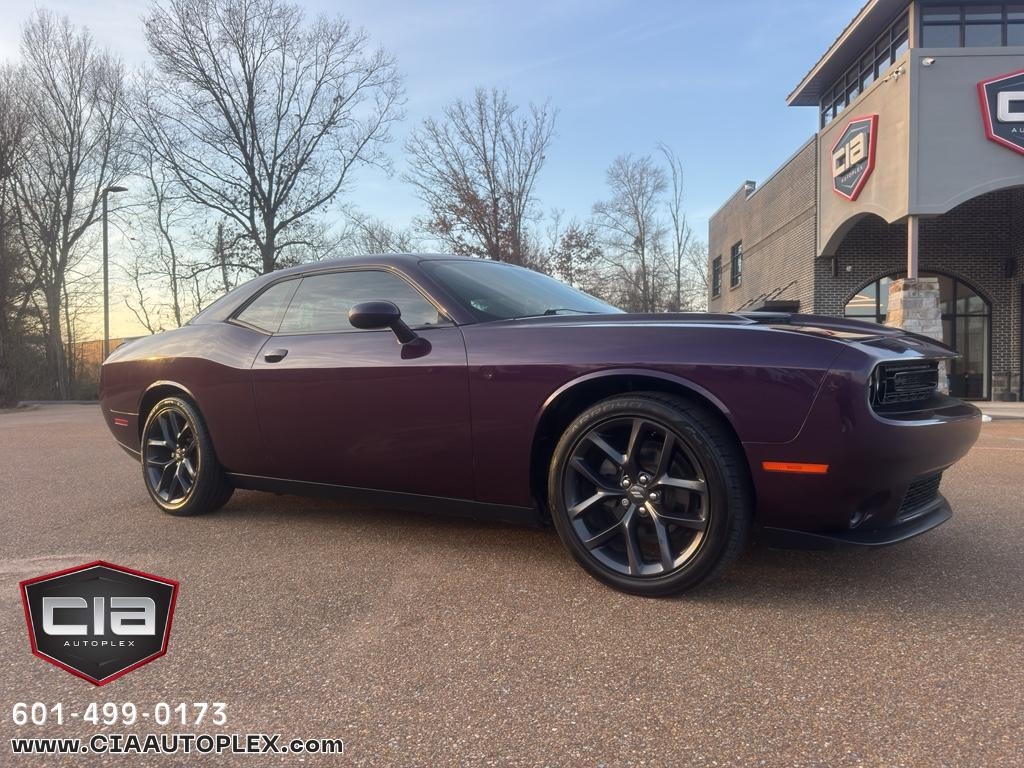 Dodge Challenger SXT RWD 2020