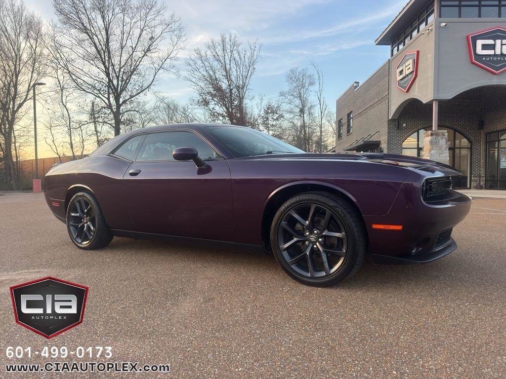 Dodge Challenger SXT RWD 2020