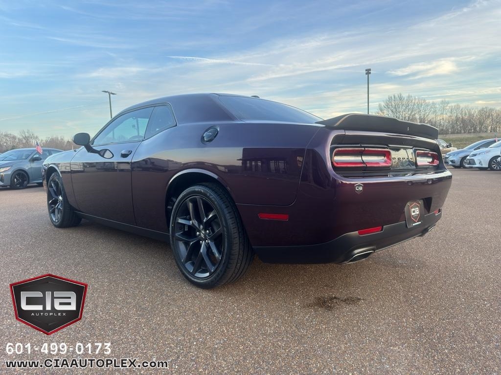 Dodge Challenger SXT RWD 2020