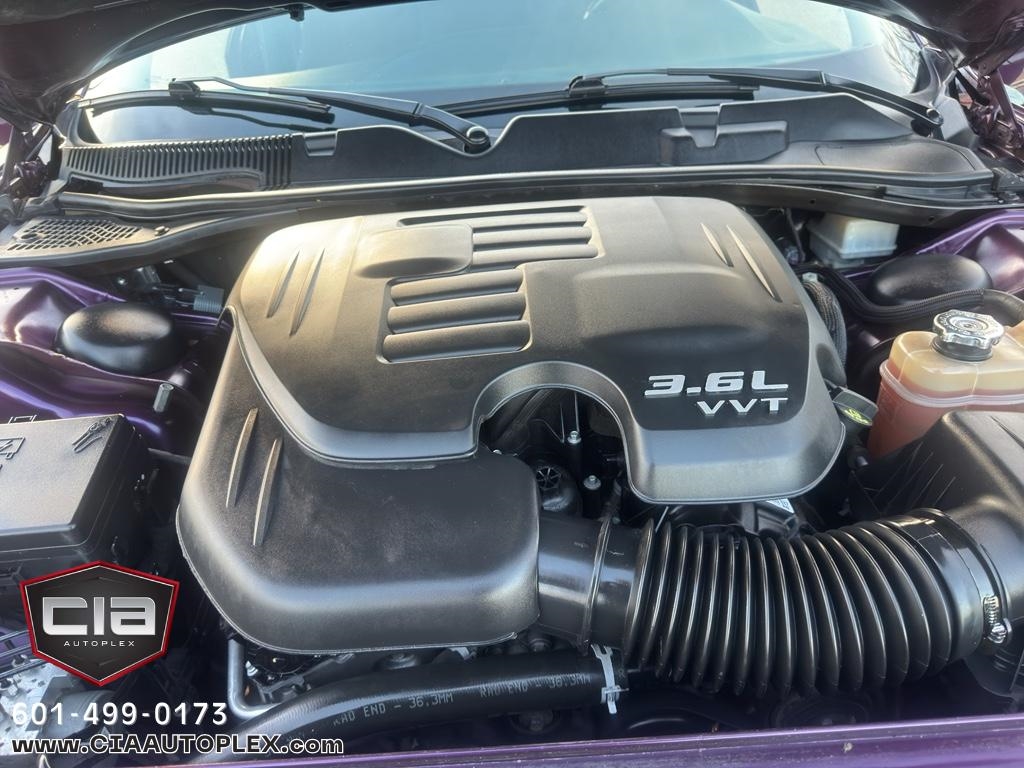 Dodge Challenger SXT RWD 2020