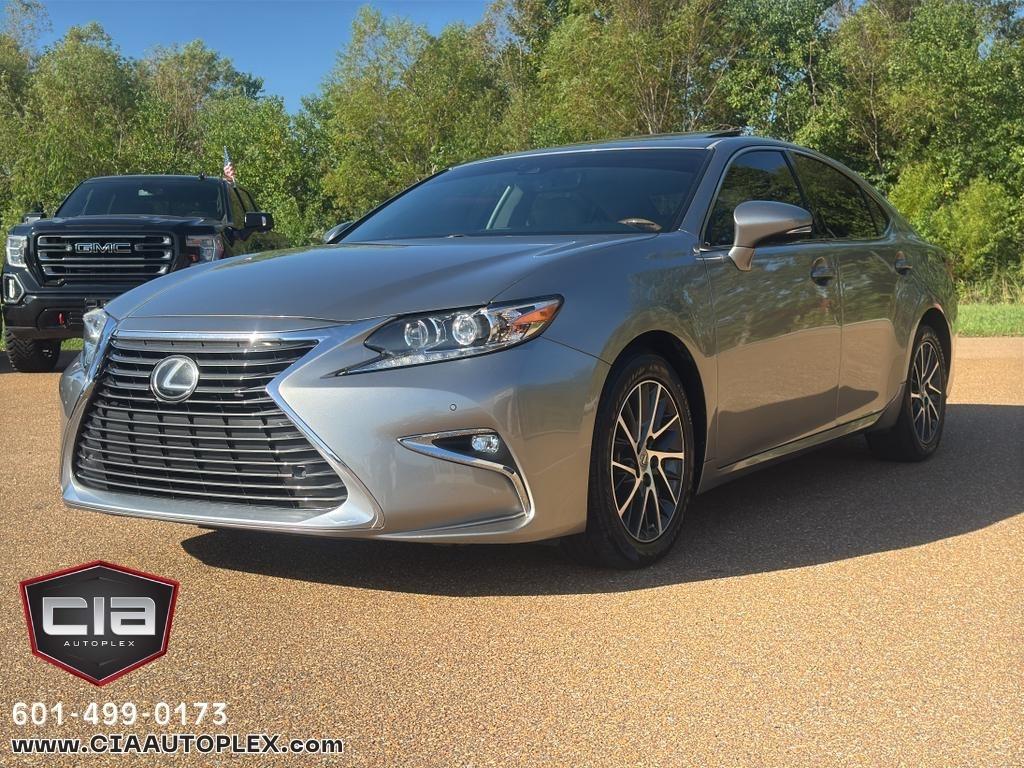 Lexus ES 350 4dr Sdn 2016