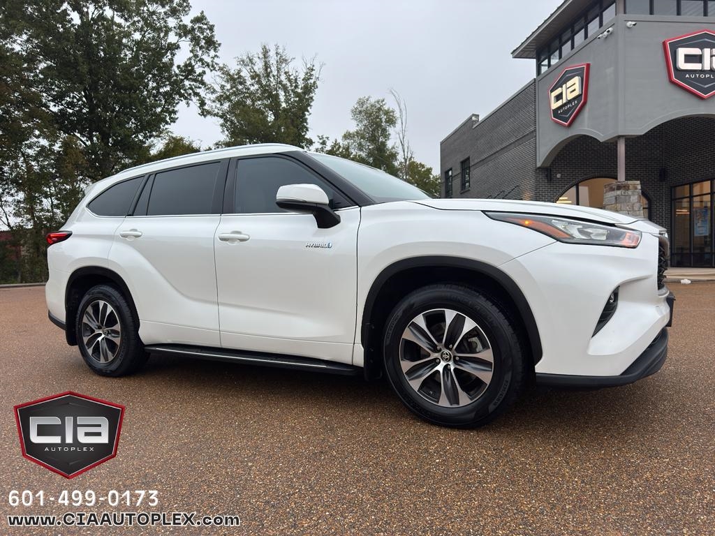 2020 Toyota Highlander Hybrid XLE FWD (Natl)