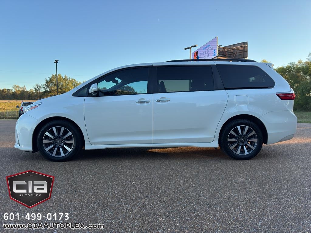 Toyota Sienna Limited Premium FWD 7-Passenger V6 2018
