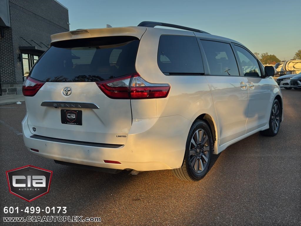 Toyota Sienna Limited Premium FWD 7-Passenger V6 2018