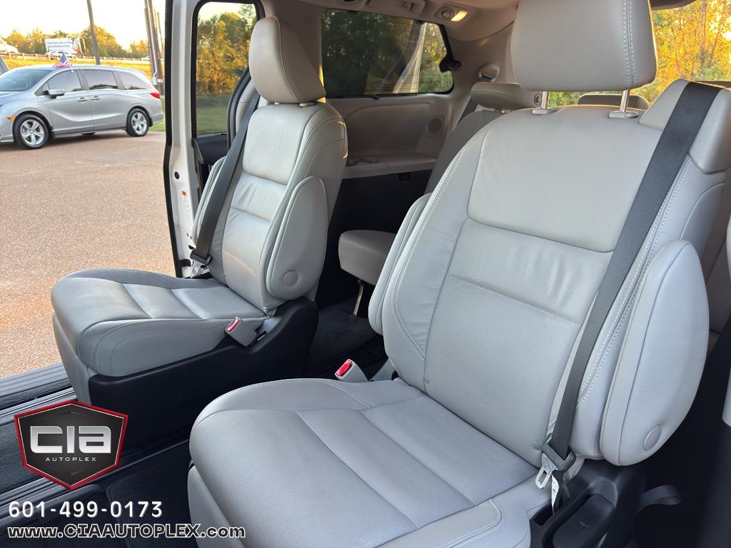 Toyota Sienna Limited Premium FWD 7-Passenger V6 2018