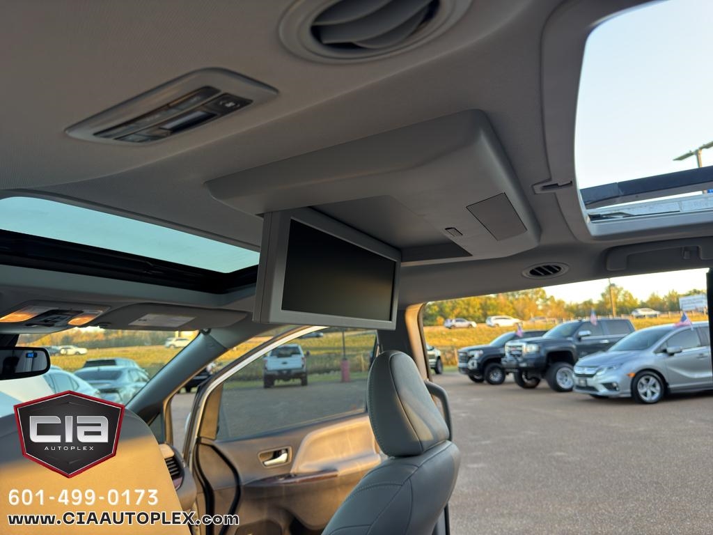 Toyota Sienna Limited Premium FWD 7-Passenger V6 2018