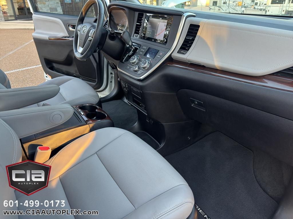 Toyota Sienna Limited Premium FWD 7-Passenger V6 2018
