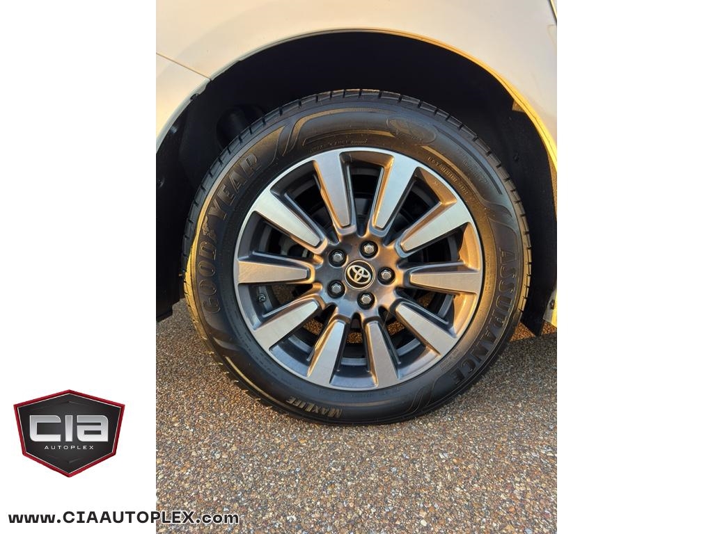 Toyota Sienna Limited Premium FWD 7-Passenger V6 2018