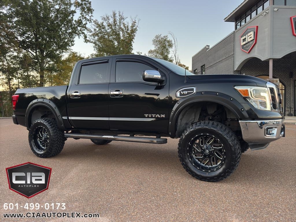 2017 Nissan Titan 4x4 Crew Cab SL