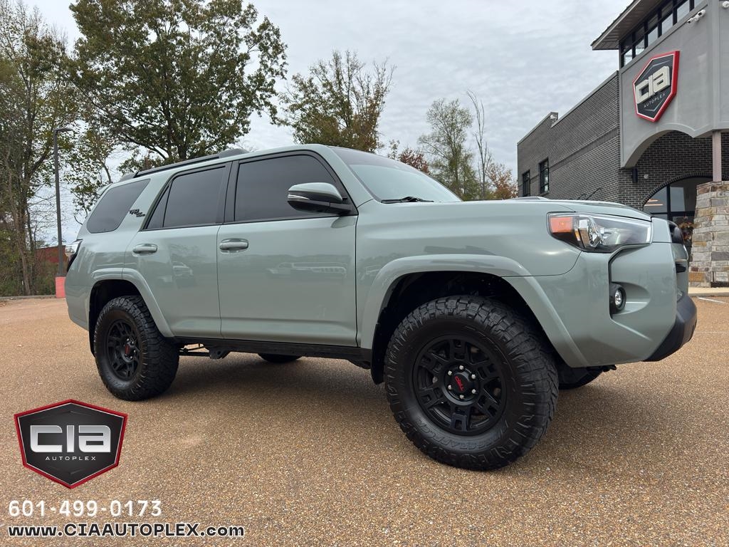 2023 Toyota 4Runner TRD Off-Road Premium's photo