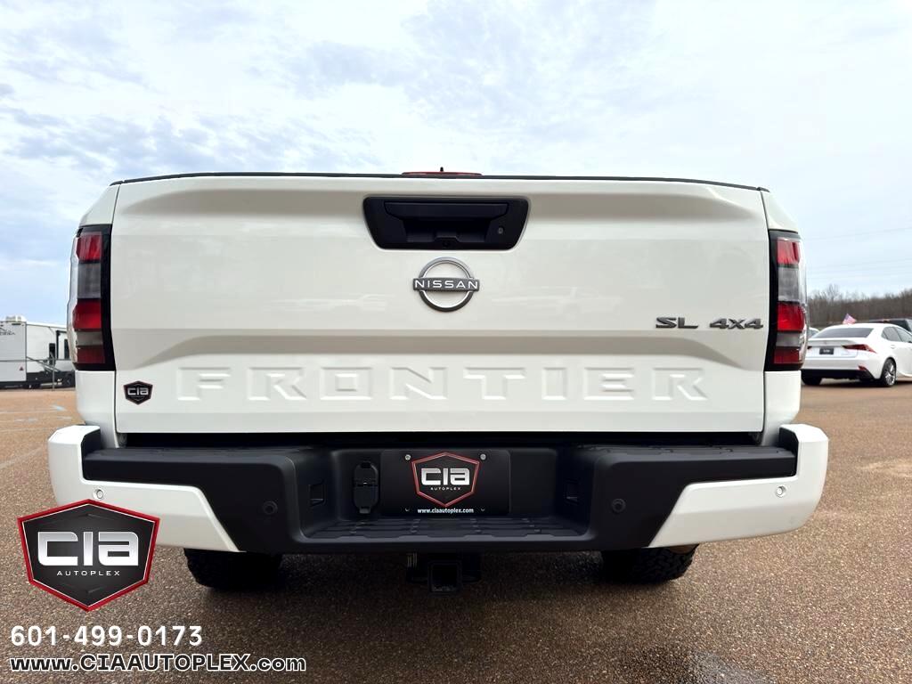 Nissan Frontier Crew Cab 4x4 SL 2025