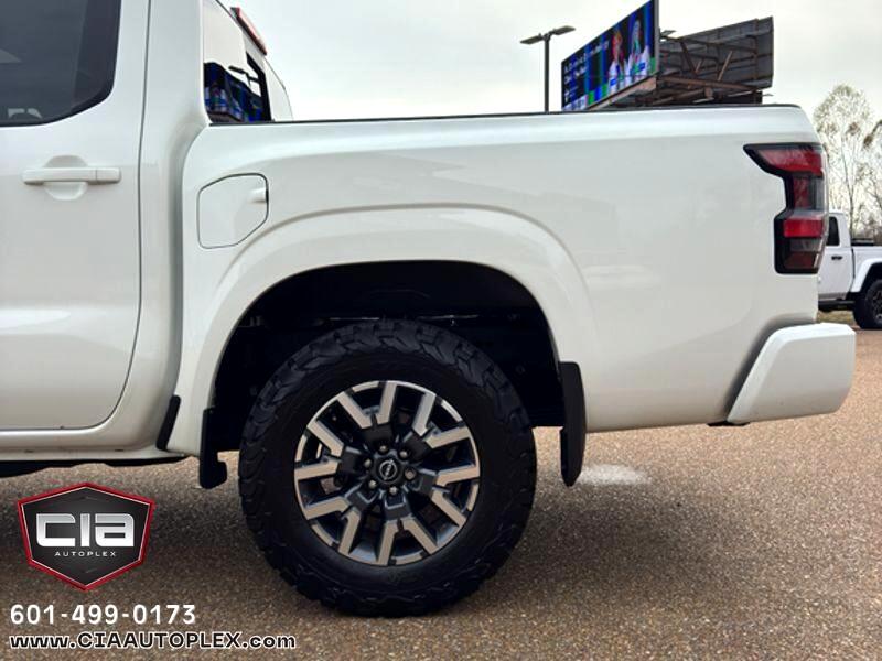 Nissan Frontier Crew Cab 4x4 SL 2025