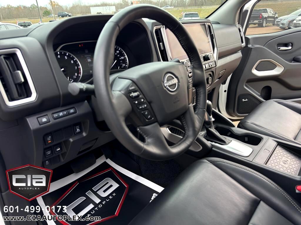 Nissan Frontier Crew Cab 4x4 SL 2025