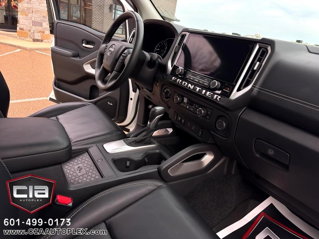 Nissan Frontier Crew Cab 4x4 SL 2025