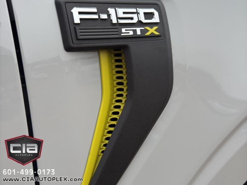 Ford F-150 STX 2WD SuperCrew 5.5' Box 2024