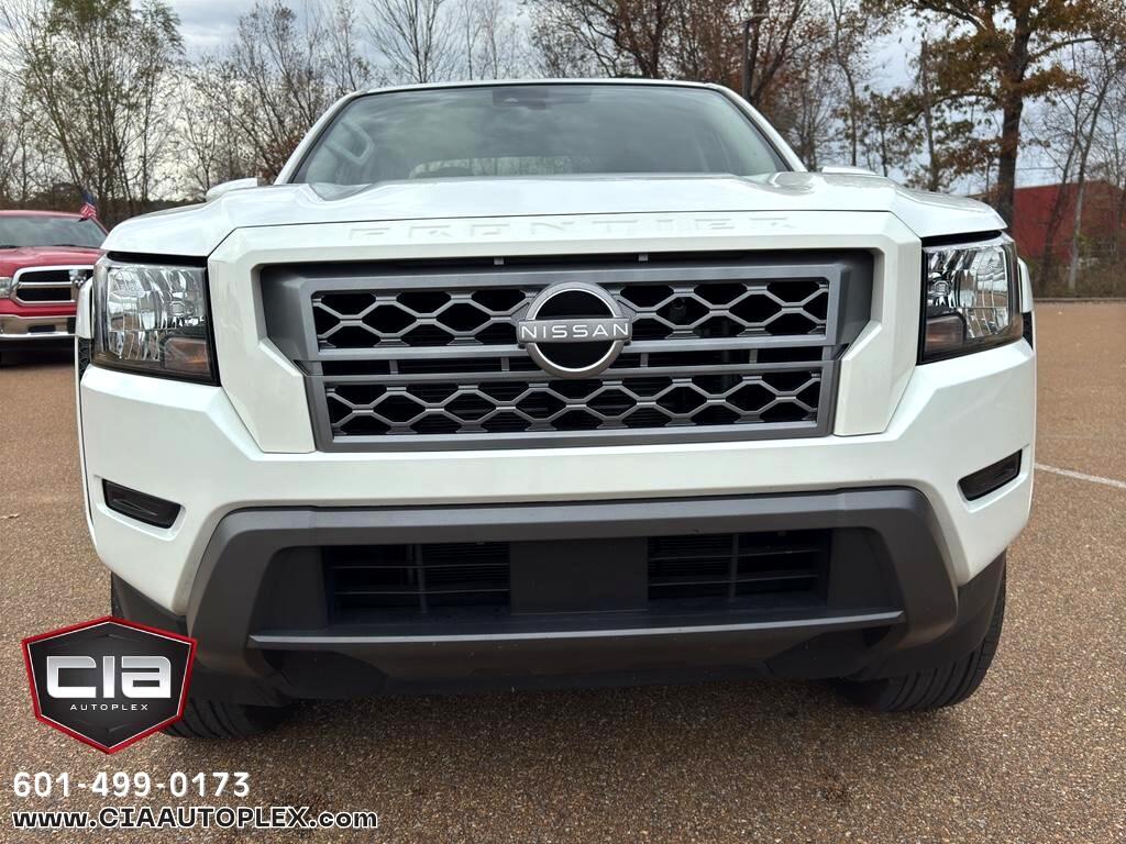 Nissan Frontier Crew Cab 4x2 SV Auto *Ltd Avail* 2023