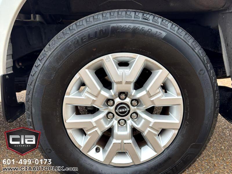 Nissan Frontier Crew Cab 4x2 SV Auto *Ltd Avail* 2023