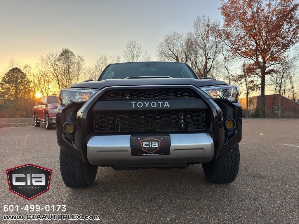 Toyota 4Runner TRD Off Road Premium 4WD (Natl) 2019