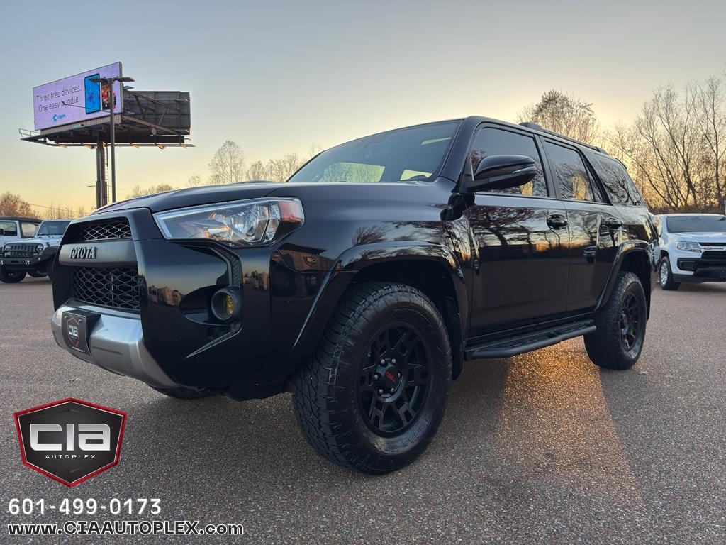 Toyota 4Runner TRD Off Road Premium 4WD (Natl) 2019