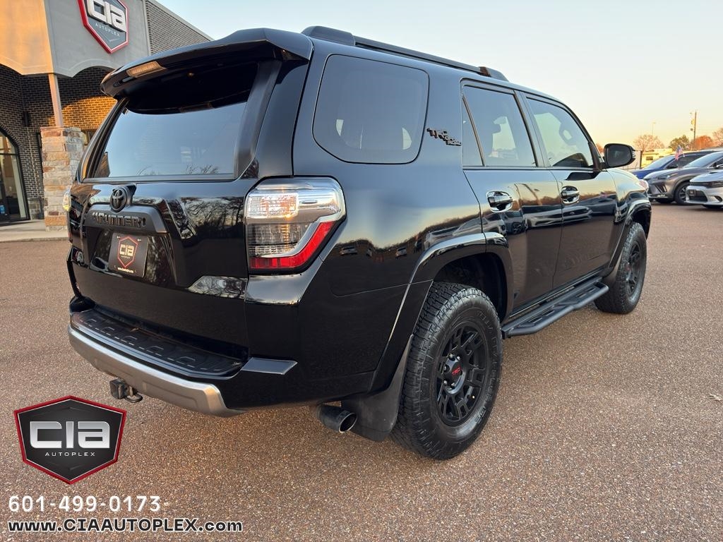 Toyota 4Runner TRD Off Road Premium 4WD (Natl) 2019