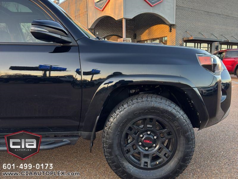 Toyota 4Runner TRD Off Road Premium 4WD (Natl) 2019