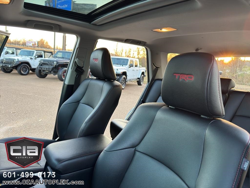 Toyota 4Runner TRD Off Road Premium 4WD (Natl) 2019