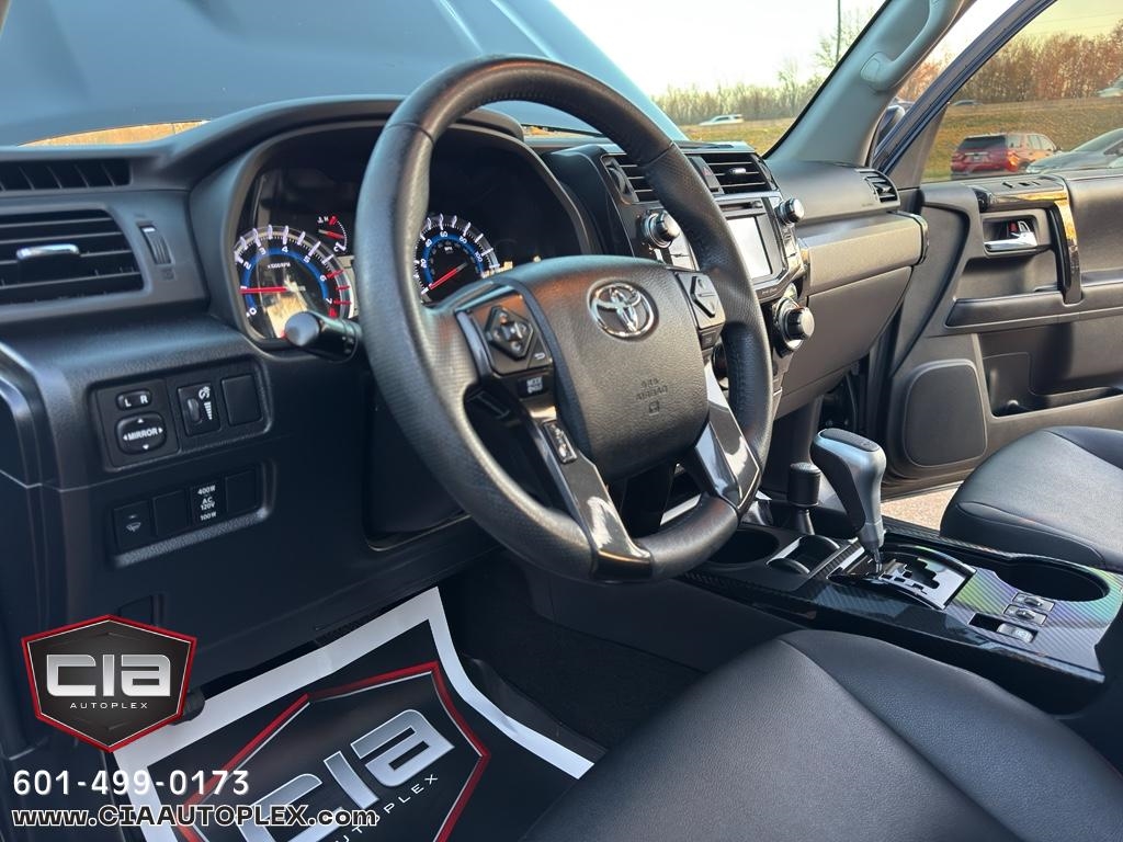 Toyota 4Runner TRD Off Road Premium 4WD (Natl) 2019