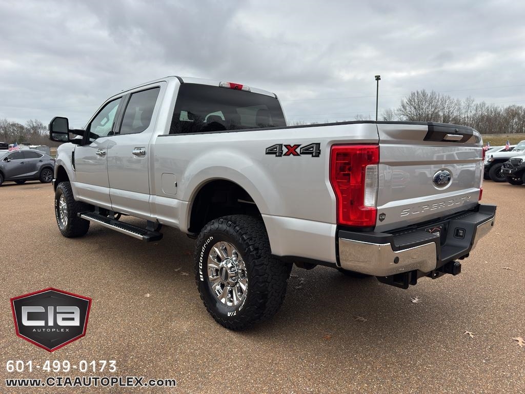 Ford Super Duty F-250 SRW XLT 4WD SuperCab 6.75' Box 2019