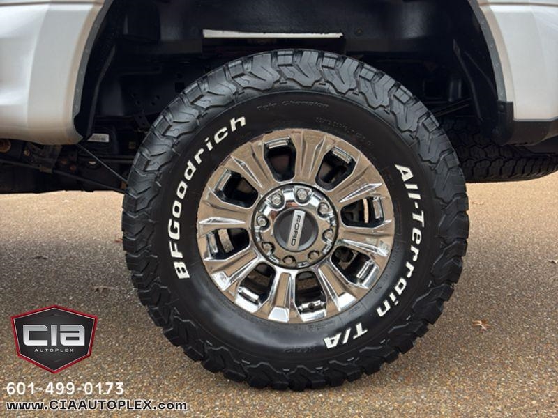 Ford Super Duty F-250 SRW XLT 4WD SuperCab 6.75' Box 2019