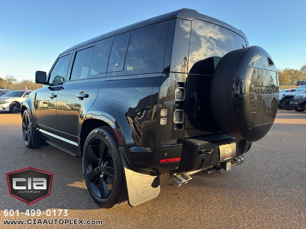 Land Rover Defender 110 P525 V8 2024