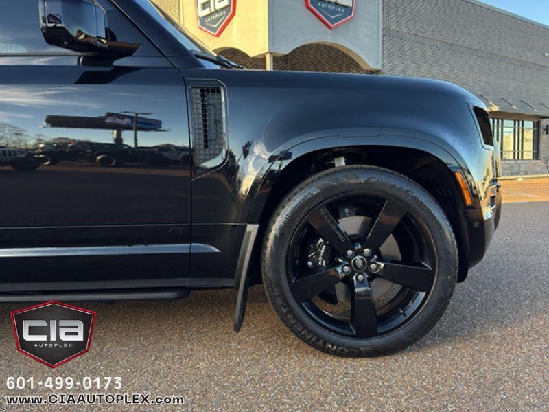 Land Rover Defender 110 P525 V8 2024