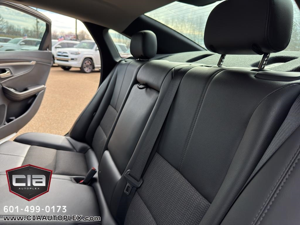 Chevrolet Impala 4dr Sdn LT w/1LT 2016