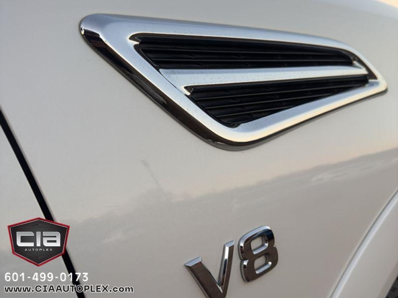 Nissan Armada 4x2 SL 2022