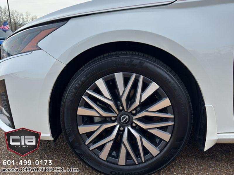 Nissan Altima 2.5 SV Sedan 2024