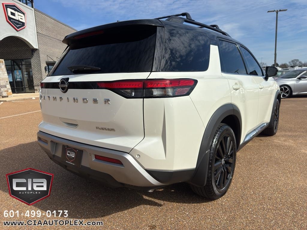 Nissan Pathfinder Platinum 2WD 2022