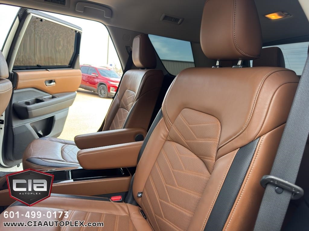 Nissan Pathfinder Platinum 2WD 2022