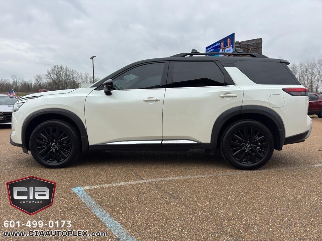 Nissan Pathfinder Platinum 2WD 2022