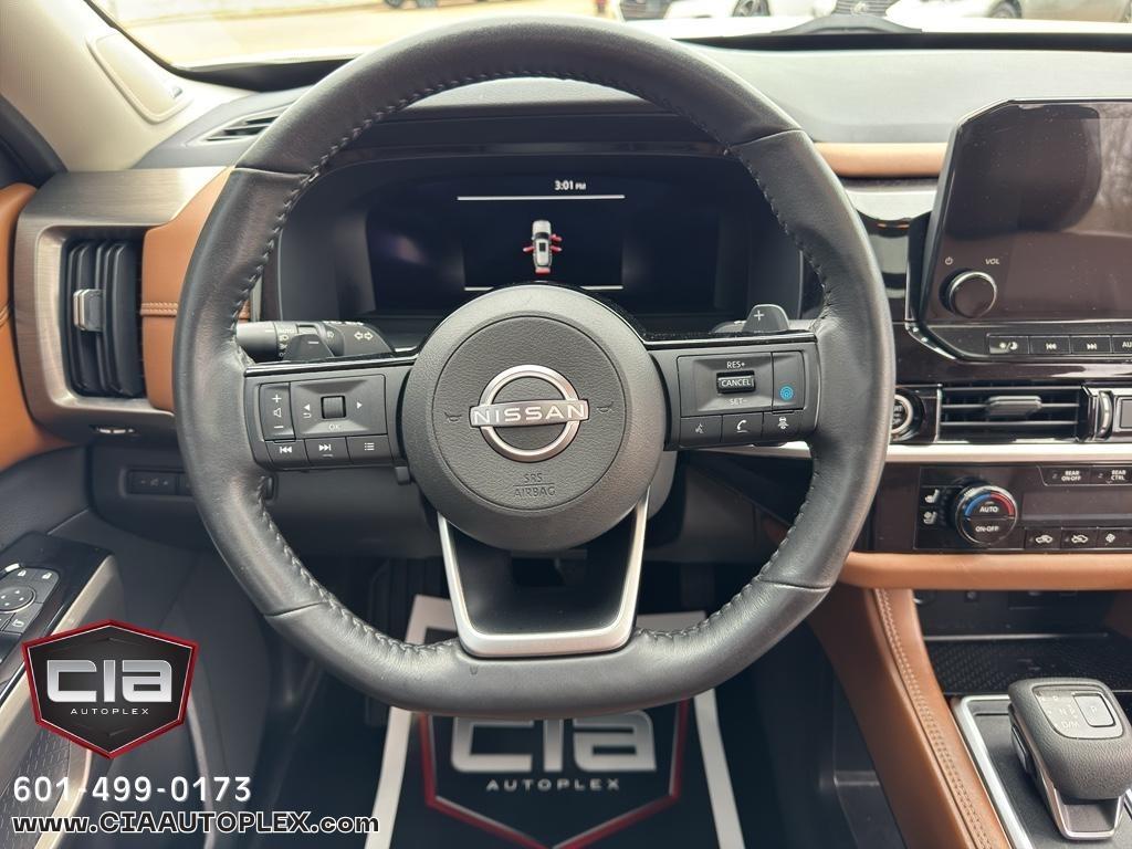 Nissan Pathfinder Platinum 2WD 2022