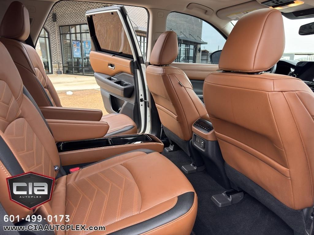 Nissan Pathfinder Platinum 2WD 2022