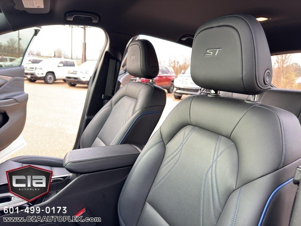 Buick Envista FWD 4dr Sport Touring 2024