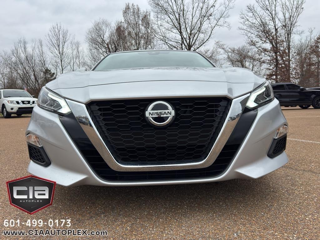Nissan Altima 2.5 SV Sedan 2021