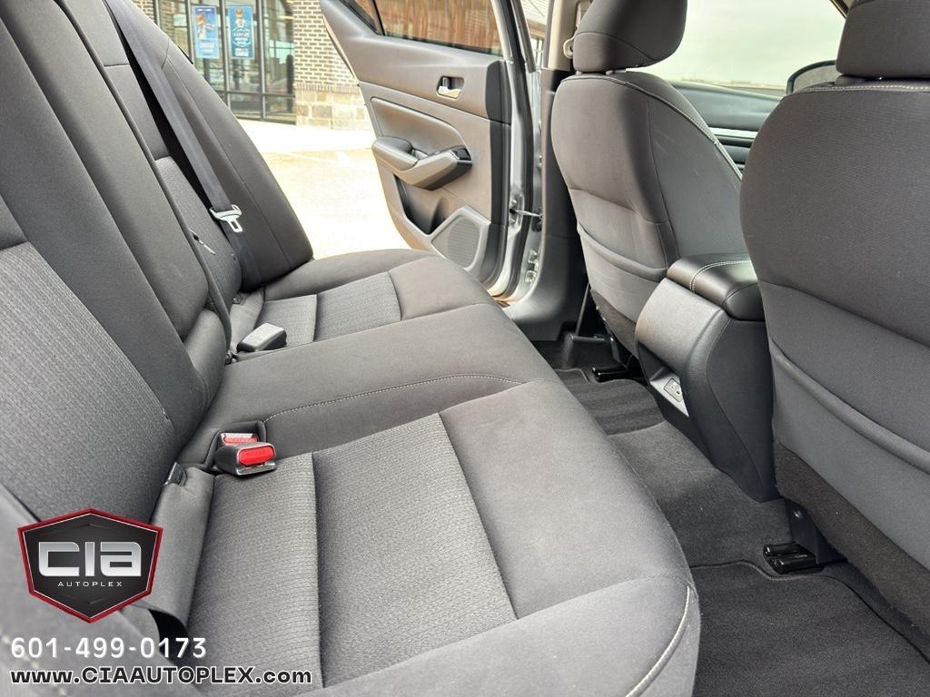 Nissan Altima 2.5 SV Sedan 2021