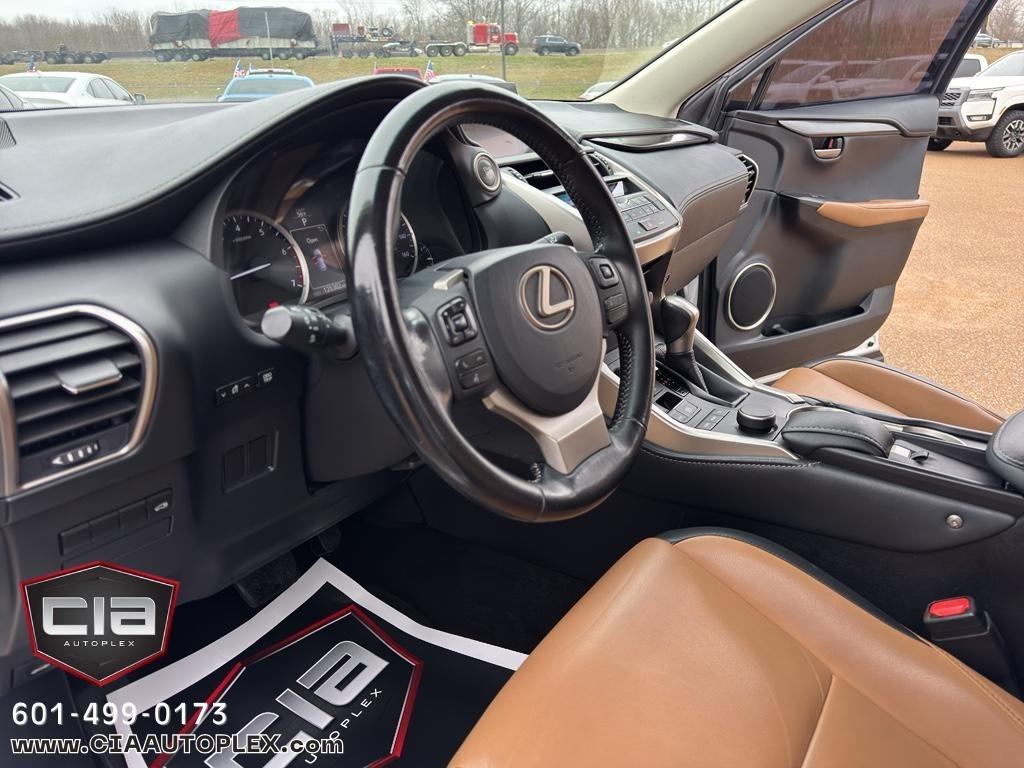 Lexus NX NX Turbo FWD 2017