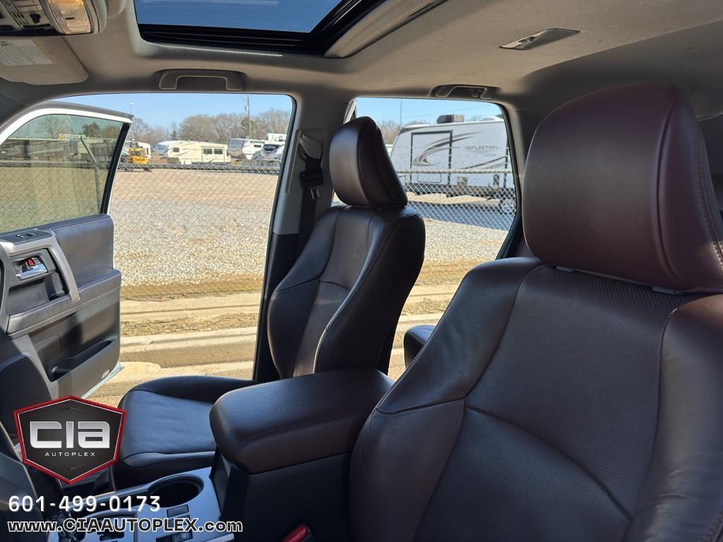 Toyota 4Runner RWD 4dr V6 SR5 Premium (Natl) 2016