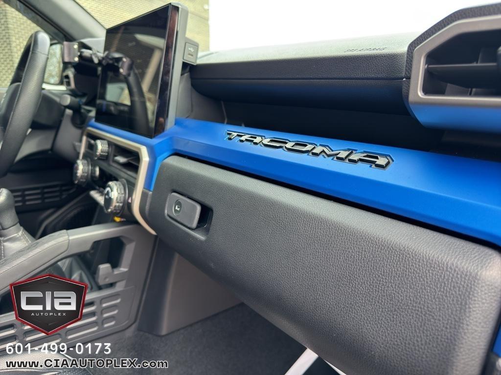 Toyota Tacoma 4WD TRD Sport Double Cab 5' Bed MT (Natl) 2024