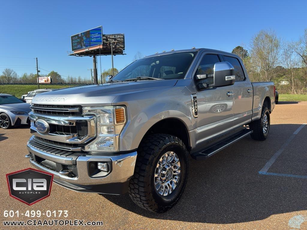 Ford Super Duty F-350 SRW XLT 4WD SuperCab 6.75' Box 2022
